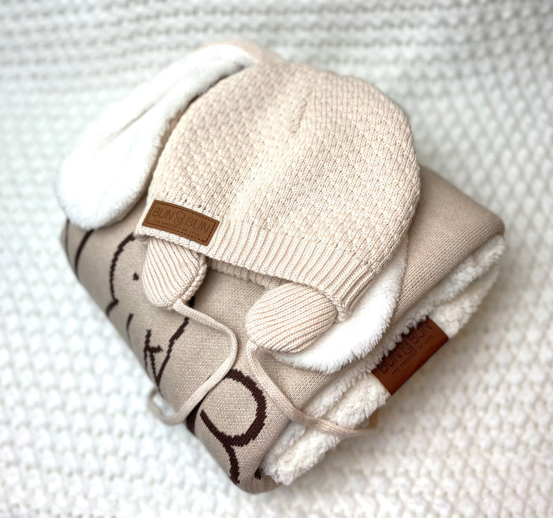 Luxury Knitted Blanket and Hat Gift Set